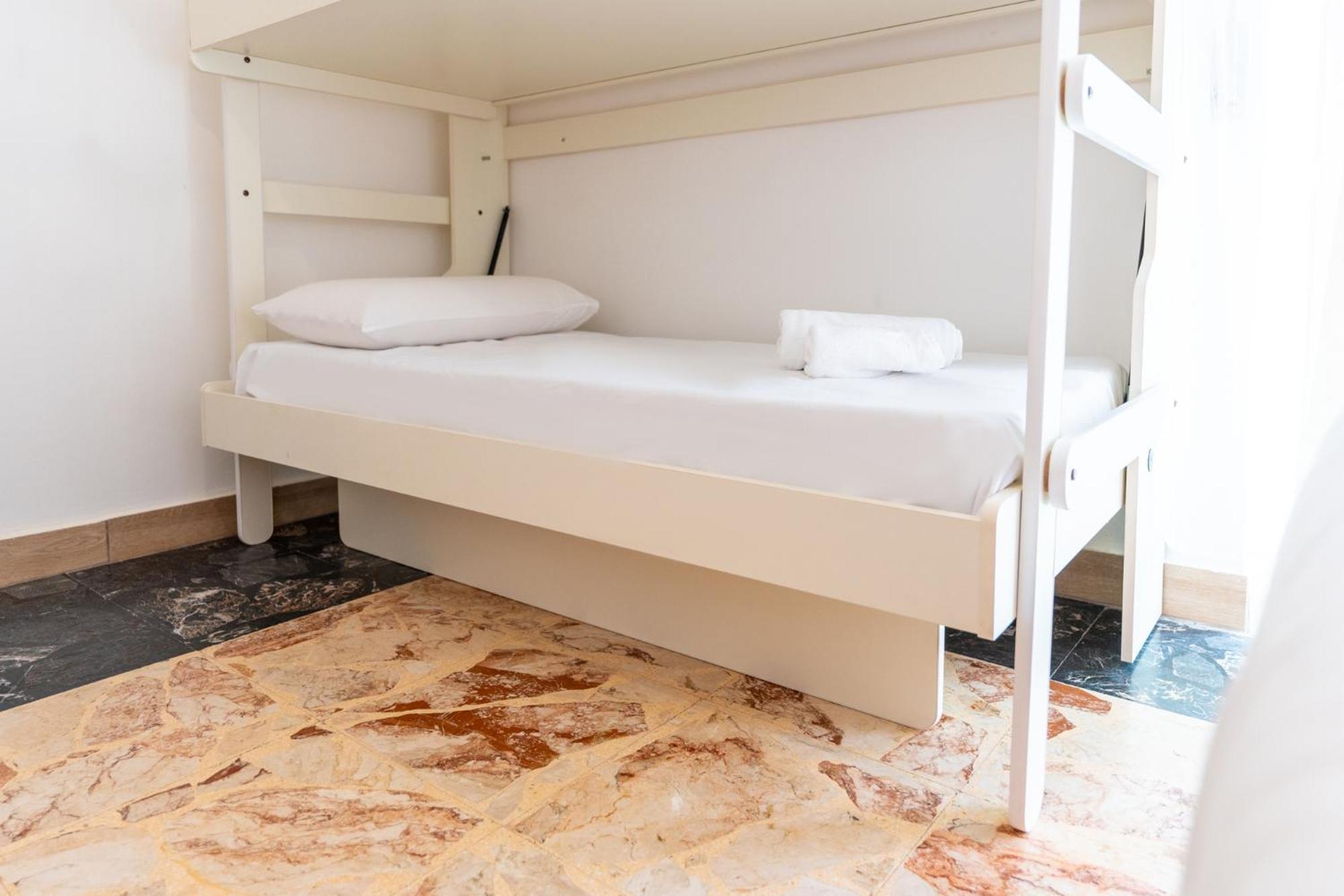 Tombolata Hotel Nápoly Kültér fotó